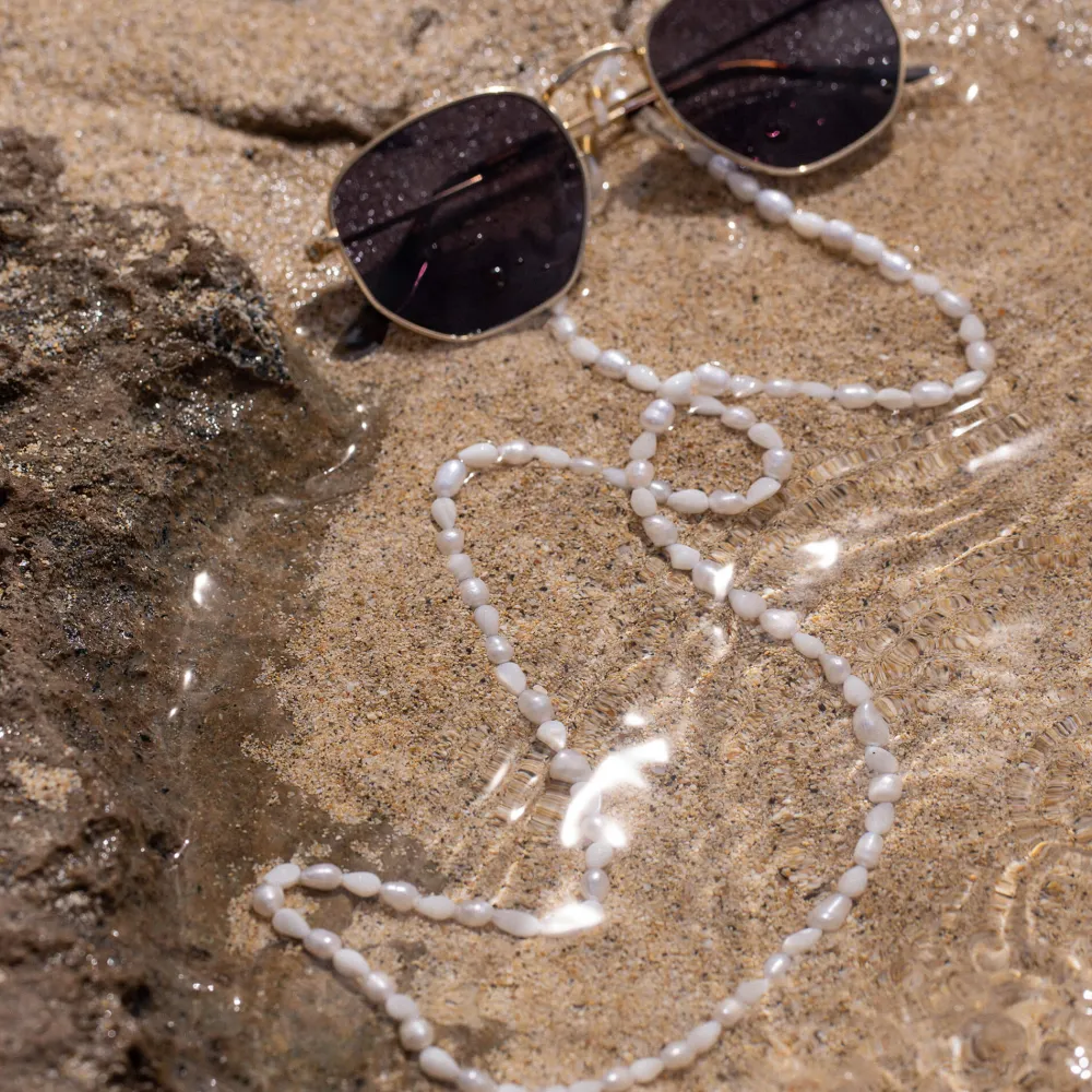 New PURELEI Pearl Drop Brillenkette Gold