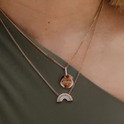 Store PURELEI Rainbow Love Kette
